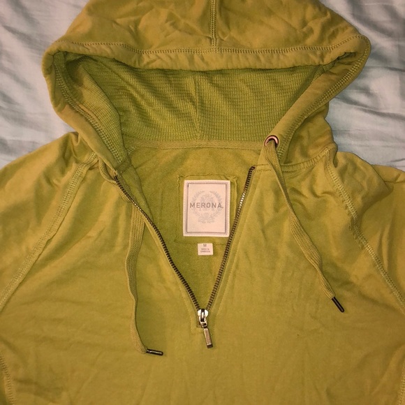 Sweatshirt - Picture 2 of 2